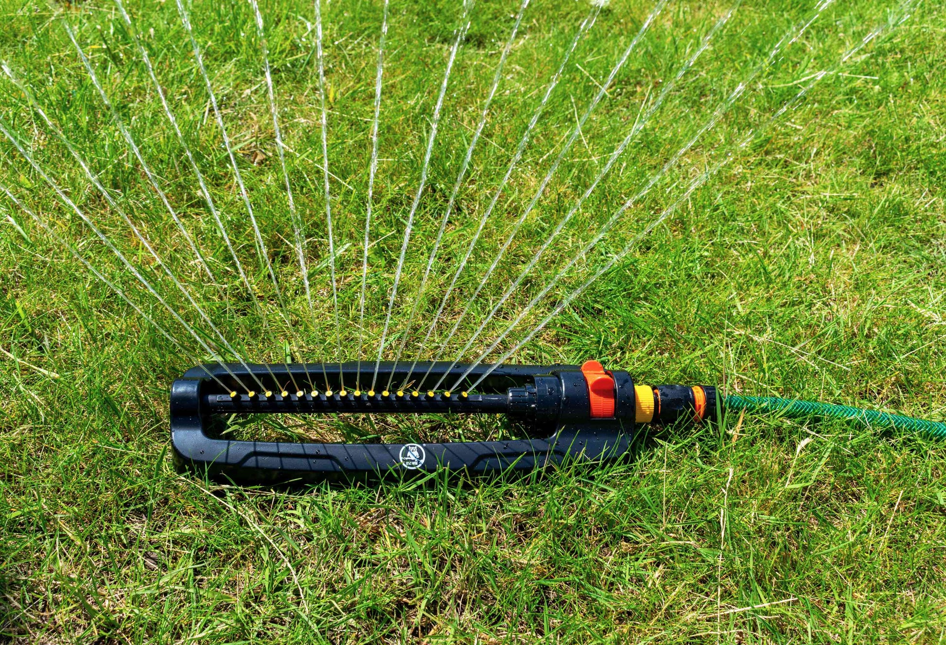 Bar Oscillating Sprinkler Cost Wise-4